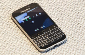 BlackBerry Basic Returns As Android-Powered Zinwa Q25 Professional For $400